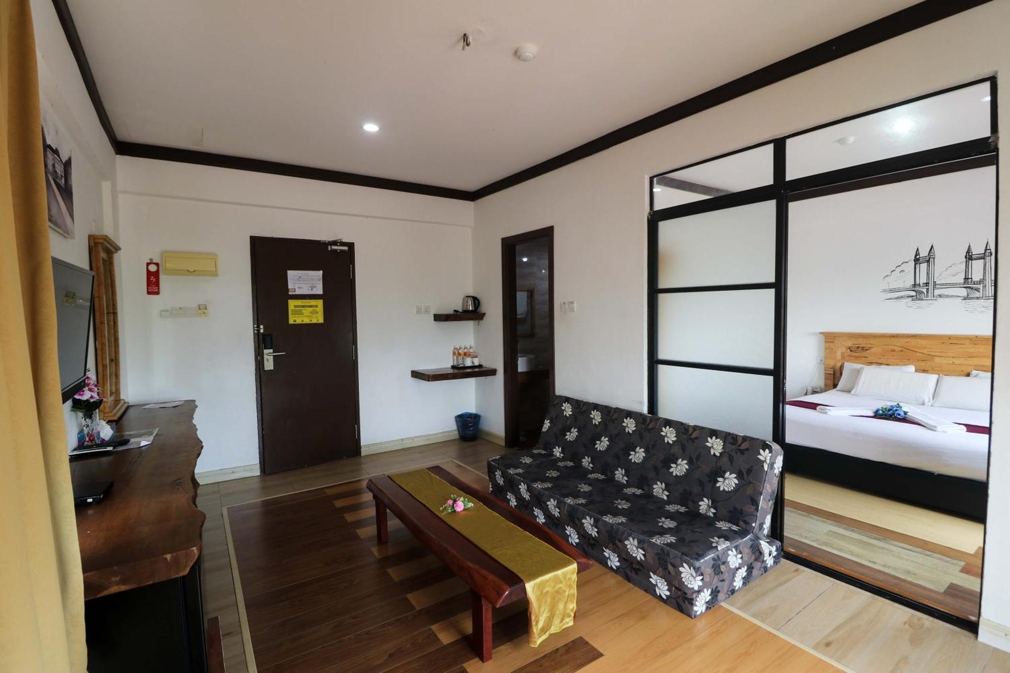 Am Transit Inn, Kuala Terengganu Exterior foto
