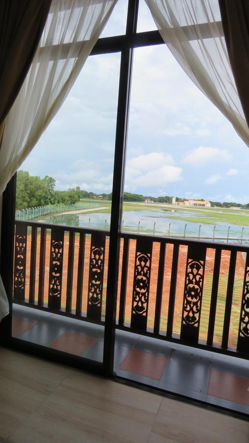 Am Transit Inn, Kuala Terengganu Exterior foto