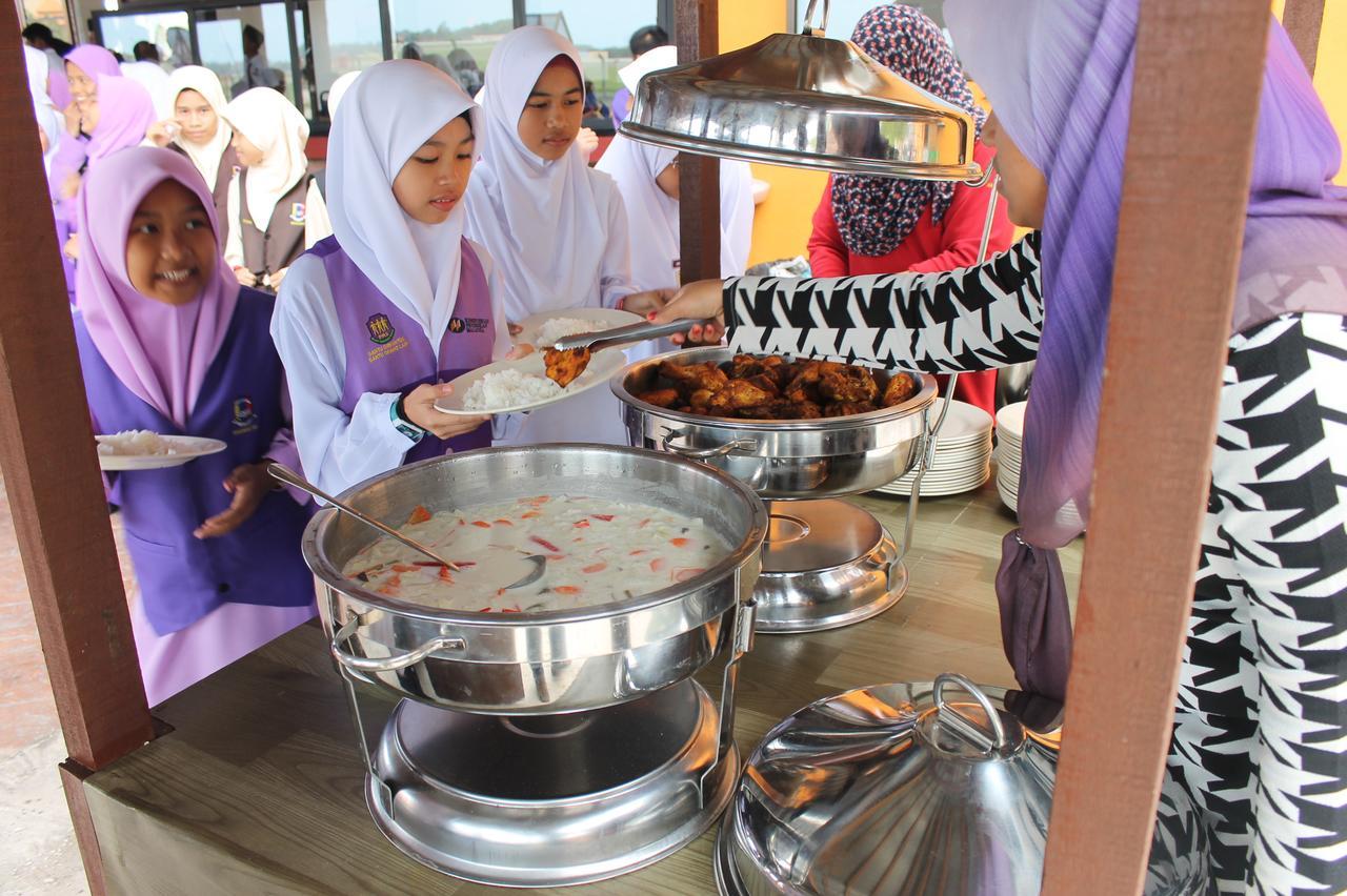 Am Transit Inn, Kuala Terengganu Exterior foto
